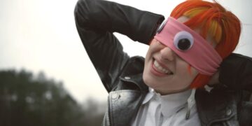 Paramore: Ain't It Fun [OFFICIAL VIDEO]