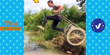 New Funny Videos 2020 ● People doing stupid things P166