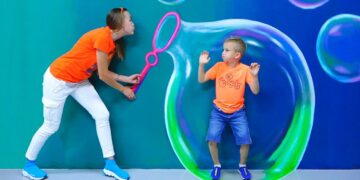 Vlad and Nikita have fun day in the Museum of illusions and the Dinosaur park