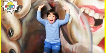 Ryan's Fun Day at the Museum of illusions and Children's Indoor Park