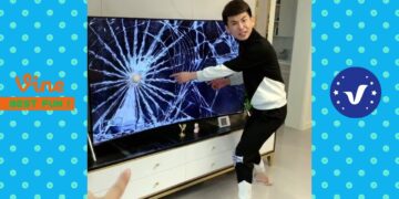 New Funny Videos 2020 ● People doing stupid things P103