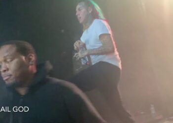 6IX9INE – BILLY *Brings out Dj Akademiks and TREYWEY* (Live at The Observatory)