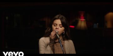Selena Gomez – Rare (Live From The Village Studio)