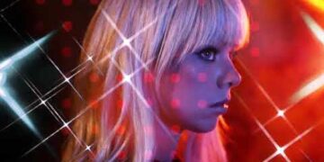 Chromatics – Black Walls (Unlocked Eyes)