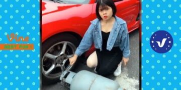 Funny Videos 2018 ● People doing stupid things P59