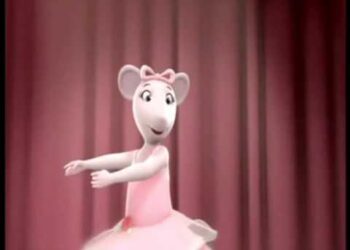 Angelina Ballerina dancing to hiphop music