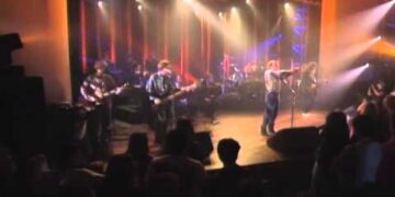 R.E.M. – "Losing My Religion" (LIVE @ MTV's 10th Anniversary)