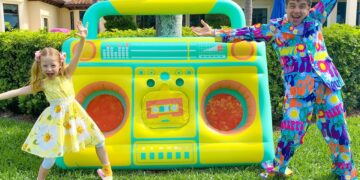 Nastya and her fun games with dad at home