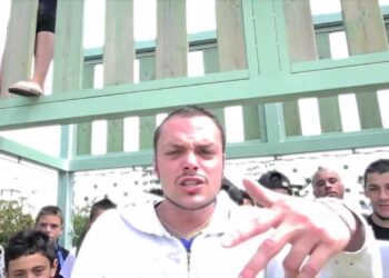 Adn (Les Insatiables) – J'pars d'en bas (Clip officiel)