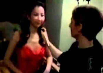 E! Entertainment : CoCo Lee – Oscar Fashions