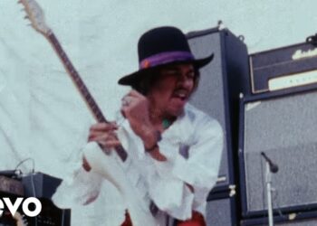 The Jimi Hendrix Experience – Foxey Lady (Miami Pop 1968)