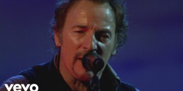 Bruce Springsteen with the Sessions Band – Erie Canal (Live In Dublin)