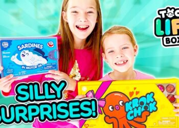 Having FUN with the Toca Life Box !!