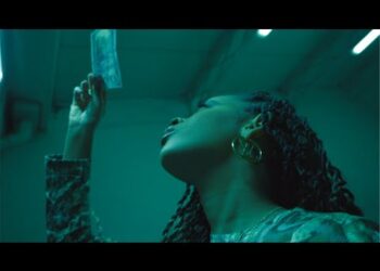 Vicky R – ICE (CLIP OFFICIEL)