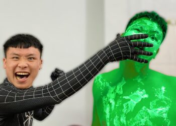 Superheroes VS Young Black Spider-Man – Fun Hulk